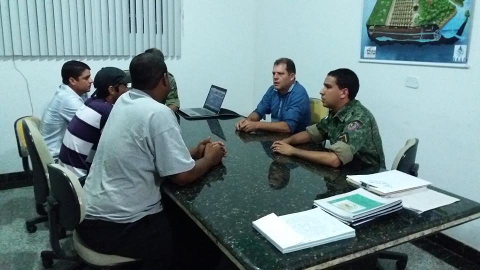 Secretaria de Meio Ambiente e Policia Ambiental explica regras de poda de árvores para jardineiros de Mantena