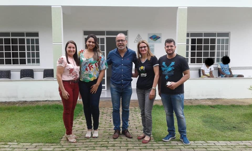 SECRETÁRIA MUNICIPAL DE ASSISTÊNCIA SOCIAL  APRESENTA A ESTRUTURA DA REDE SÓCIOASSISTENCIAL DE MANTENA À SEDESE REGIONAL