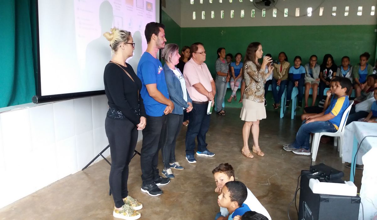 Secretaria de Cultura em parceria com a Secretaria de Educação promovem momento cívico em alusão ao Dia do Hino Nacional na Escola Petrina Pinto Pereira