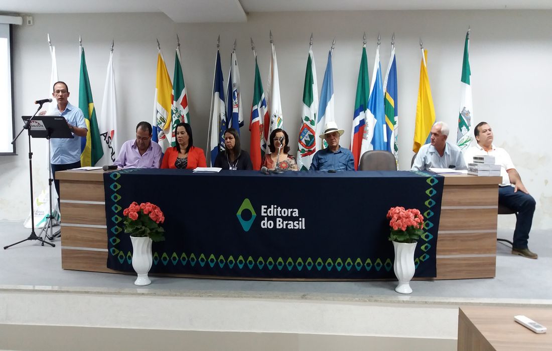 Educação – Base Nacional Comum Curricular foi o tema de encontro pedagógico realizado em Mantena