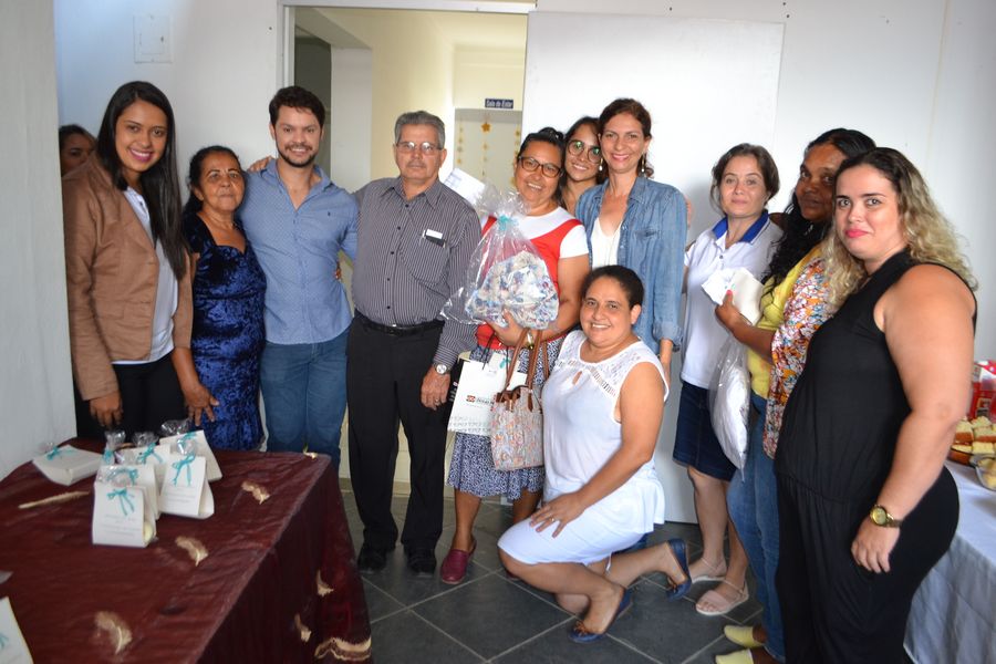 MANHÃ ESPECIAL: CAPS realiza homenagem alusiva ao dia das MÃES