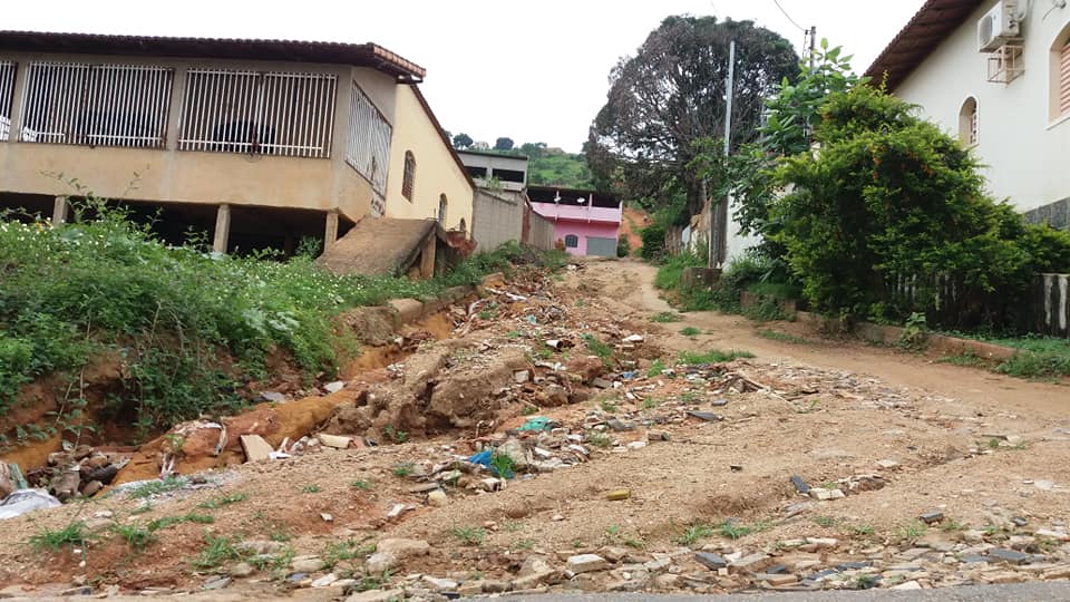 Prefeitura assina Ordem de Serviço para pavimentação das ruas G e I no Bairro Santos Prates Dois