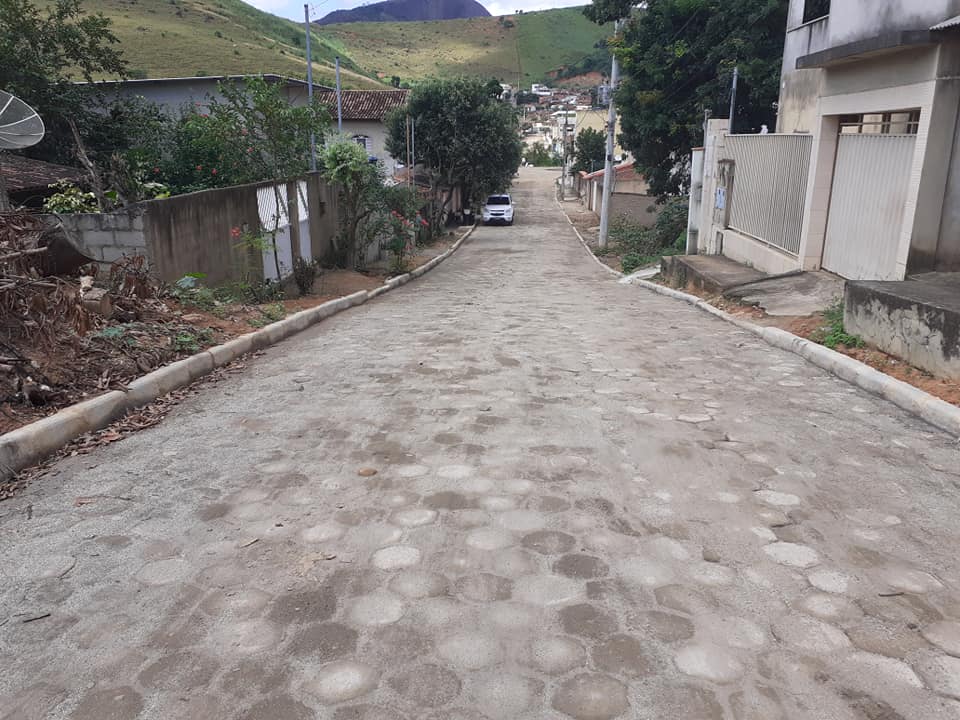 Pavimentação da rua M no bairro Bela Vista está na reta final