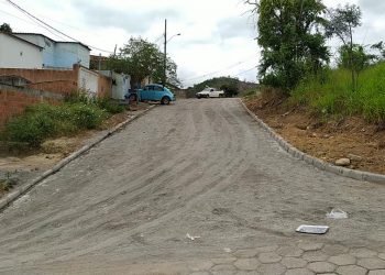 Prefeitura calça mais duas ruas no Bairro Bela Vista