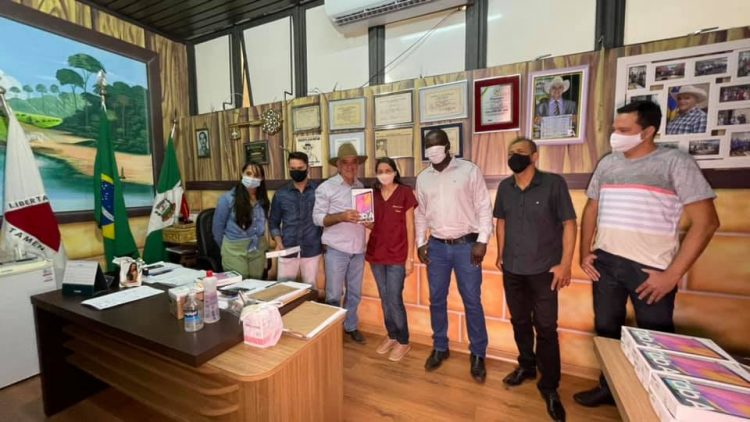 Prefeitura faz entrega tablets para Agentes Comunitários de Saúde