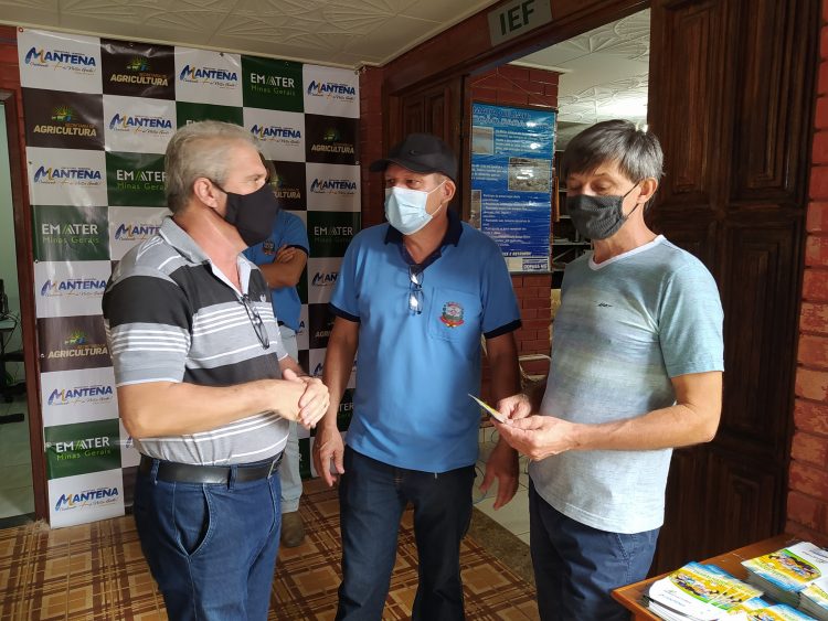 Secretaria de Agricultura promove programação especial em comemoração ao Dia do Trabalhador e Trabalhadora Rural