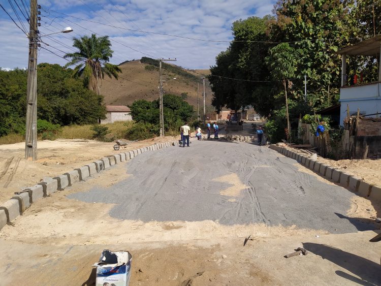 Obras na Avenida Hildebrando Florindo de Freitas chegam à fase final