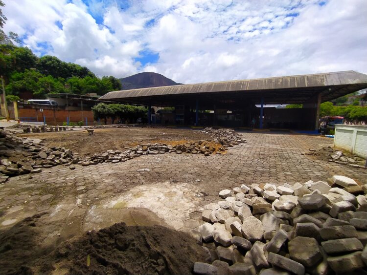 Pátio do Terminal Rodoviário José Henrique de Souza recebe melhorias