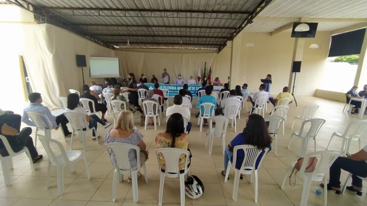 Novo Conselho Municipal de Saúde toma posse