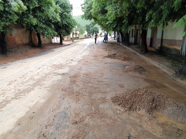 Prefeitura inicia limpeza e desobstrução de vias após a chuva
