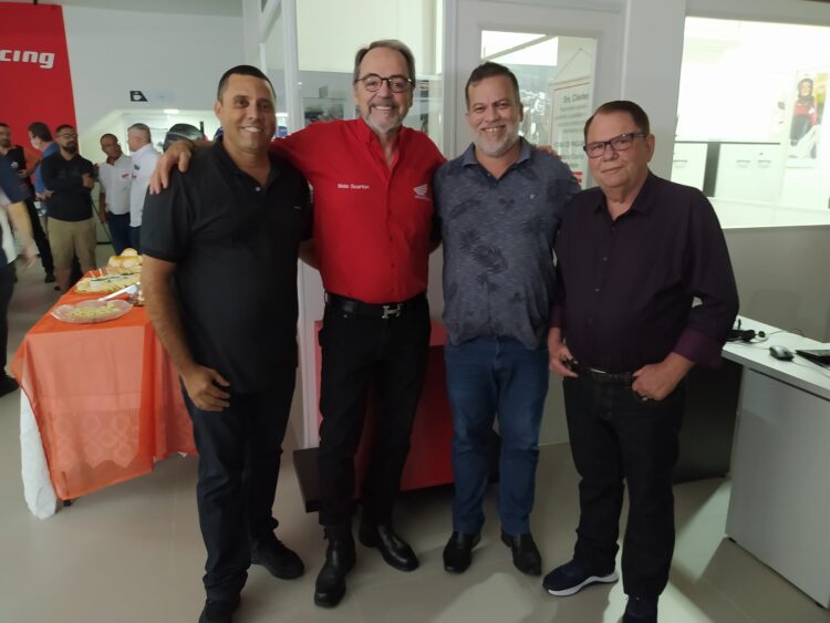 Secretários prestigiam inauguração da Honca Moto Scarton