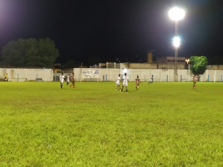 Jogos emocionantes e decisão nos pênaltis marcam a 6ª rodada da Copa Prata da Casa