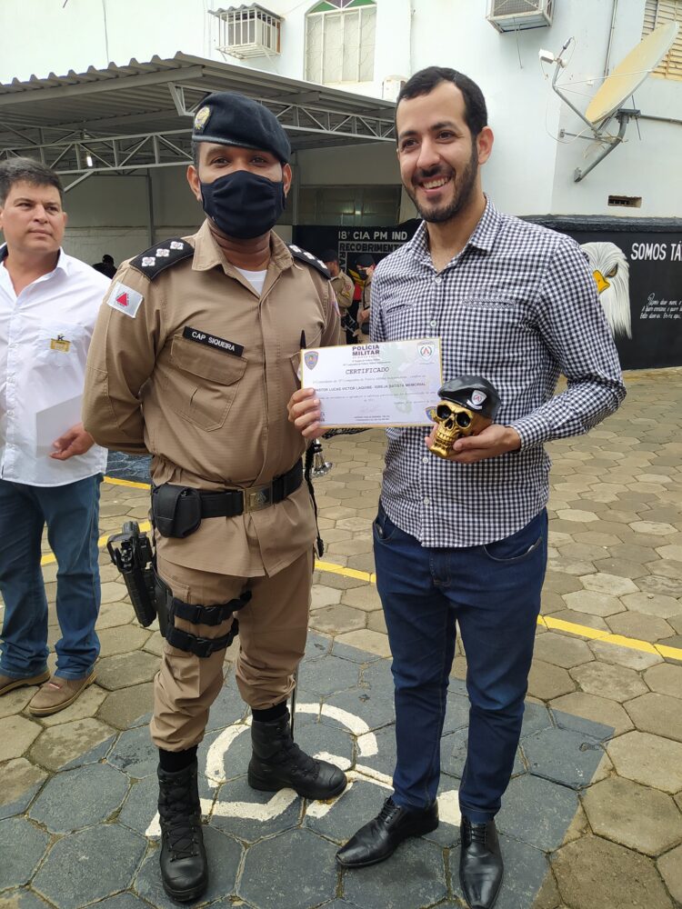 Prefeito João Rufino é homenageado pela Polícia Militar