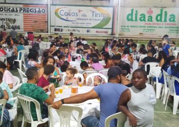 Famílias assistidas pela Assistência Social participam de confraternização