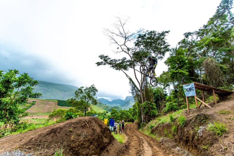 Yuri Kevelllin é destaque na 1ª etapa da Liga Capixaba de Downhill em Brejetuba