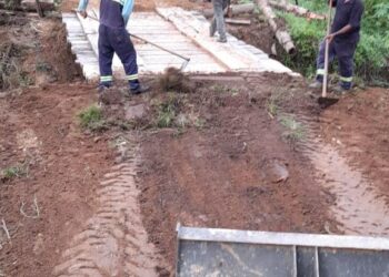 Prefeitura reconstrói ponte no Córrego Fundanga