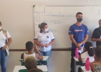 Equipe da Secretaria de Cultura visita escolas convidando para o Projeto Culturarte