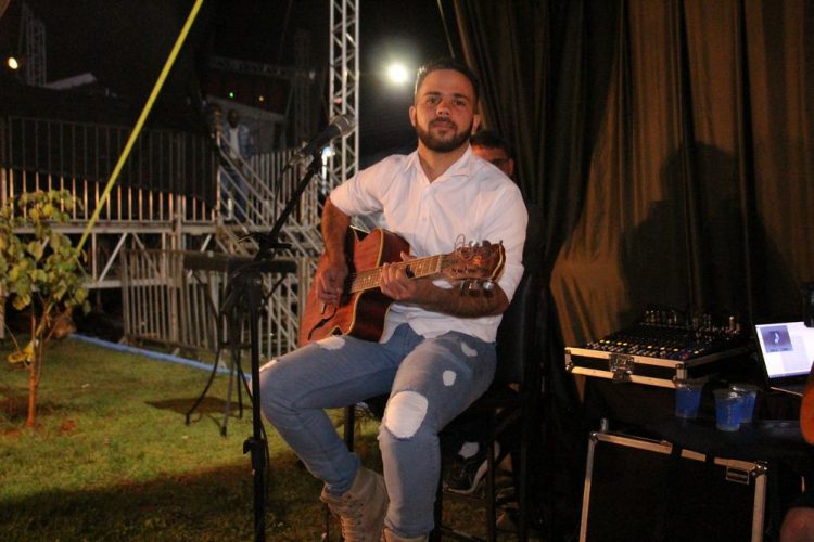 Autoridades marcam presença no 79º aniversário de Mantena