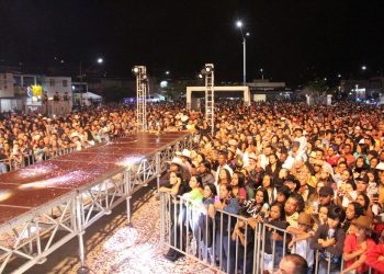 Autoridades marcam presença no 79º aniversário de Mantena