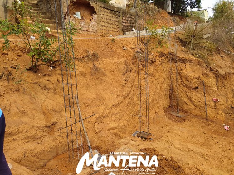 As obras estão on em Mantena!