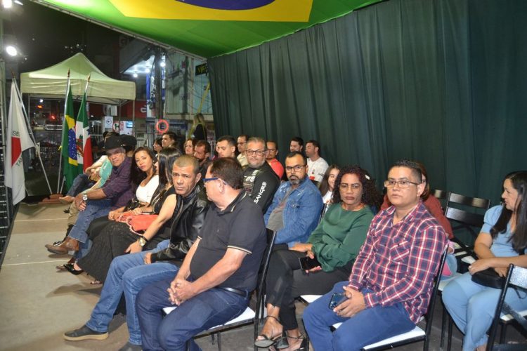 Prefeitura realiza o segundo dia de Desfile Cívico