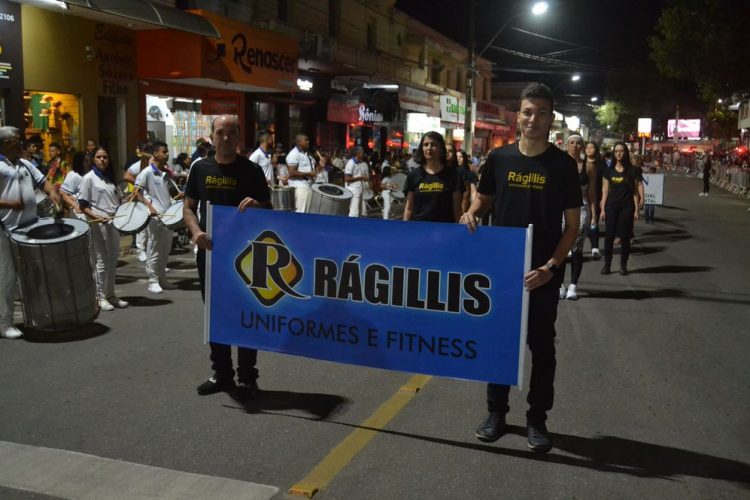 Prefeitura realiza o segundo dia de Desfile Cívico
