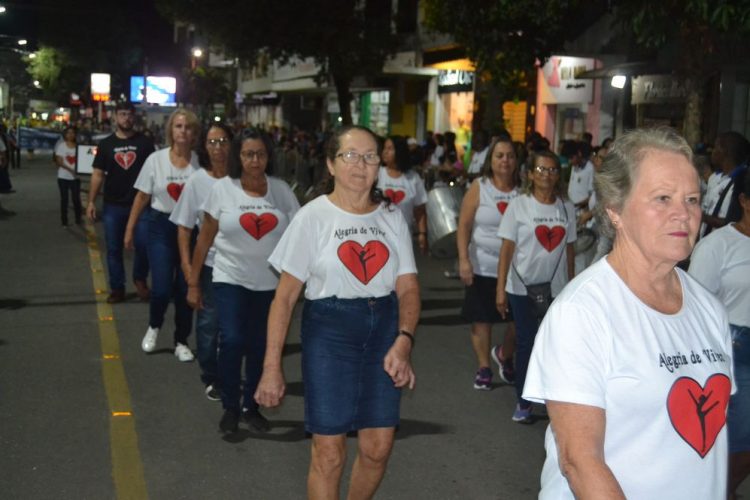 Prefeitura realiza o segundo dia de Desfile Cívico
