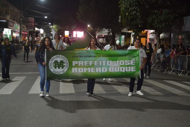 Prefeitura realiza o segundo dia de Desfile Cívico