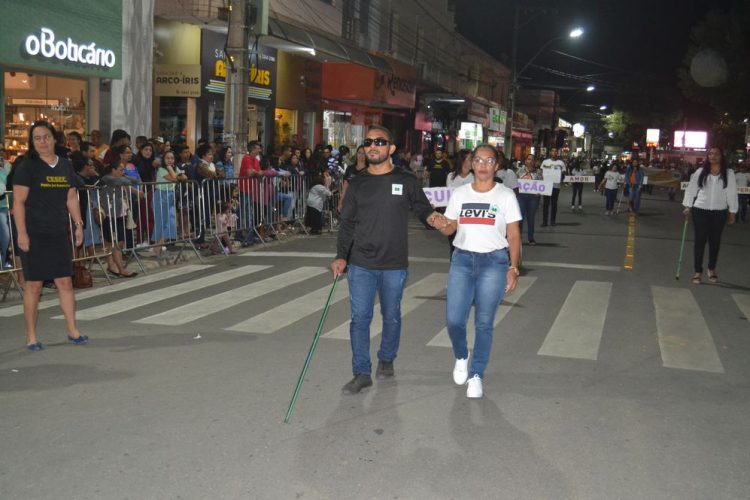 Prefeitura realiza o segundo dia de Desfile Cívico
