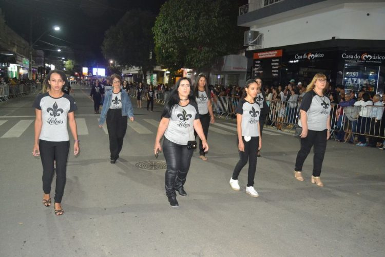 Prefeitura realiza o segundo dia de Desfile Cívico