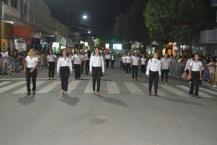 Prefeitura realiza o segundo dia de Desfile Cívico