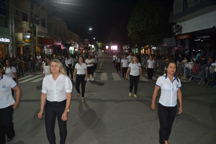 Prefeitura realiza o segundo dia de Desfile Cívico
