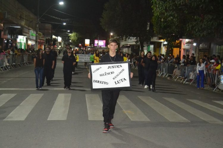 Prefeitura realiza o segundo dia de Desfile Cívico