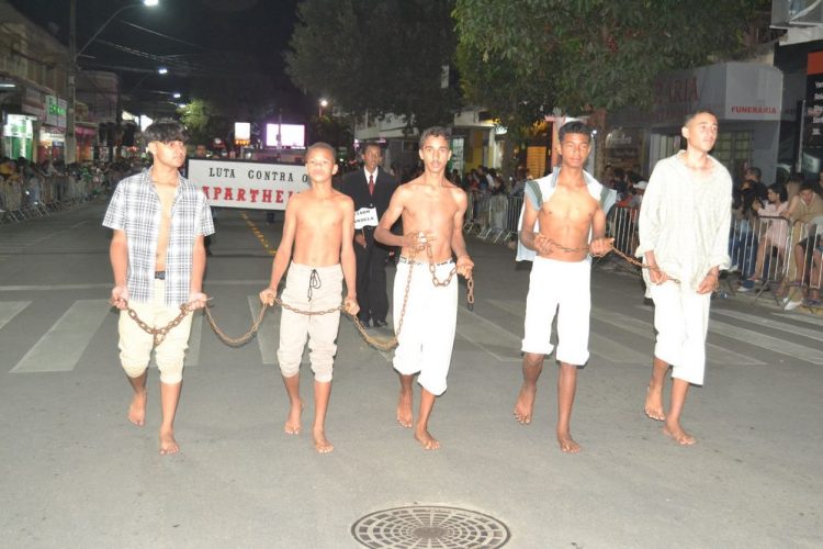 Prefeitura realiza o segundo dia de Desfile Cívico