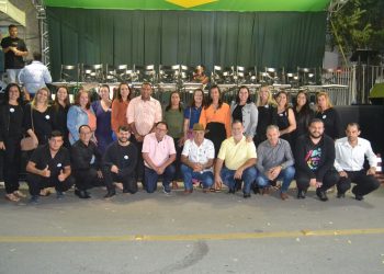 Terceira noite de Desfile Cívico é encerrado com chave de ouro