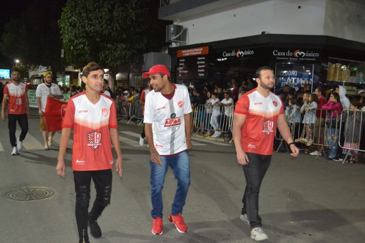 Prefeitura realiza o segundo dia de Desfile Cívico