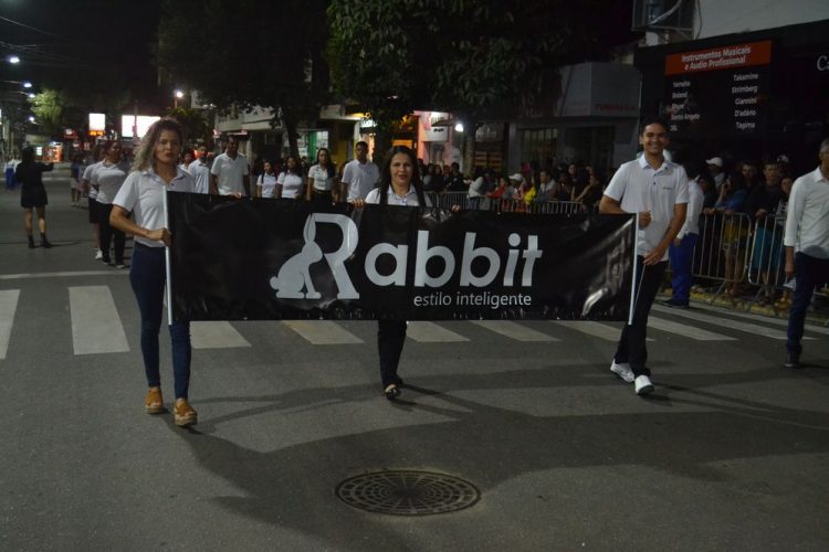 Prefeitura realiza o segundo dia de Desfile Cívico