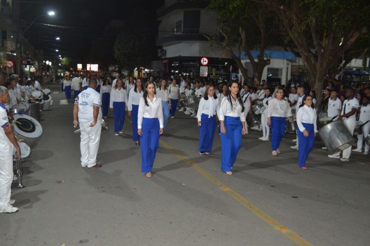 Prefeitura realiza o segundo dia de Desfile Cívico
