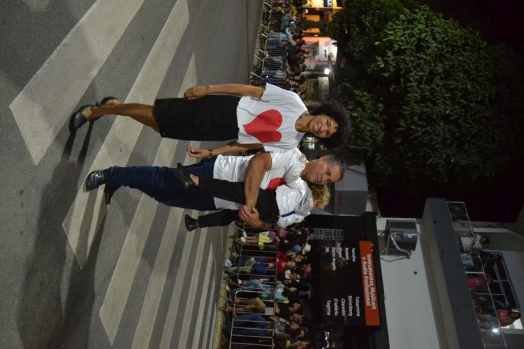Terceira noite de Desfile Cívico é encerrado com chave de ouro