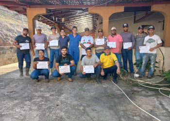 Curso de inseminação artificial em bovinos capacita produtores rurais do município
