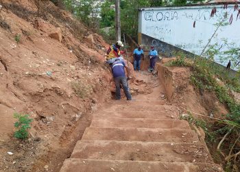 Prefeitura intensifica serviços de limpeza por todo município