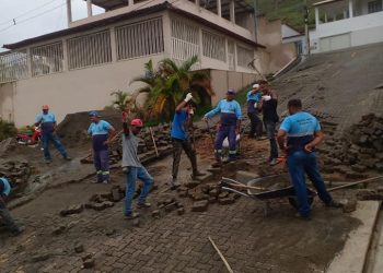 Prefeitura de Mantena age rápido para reparar os estragos provocados pela chuva na cidade