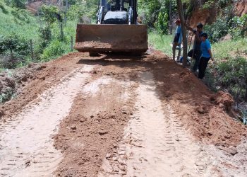 ESTAMOS TRABALHANDO SIM! Após chuvas, Prefeitura de Mantena realiza ações em diversas localidades
