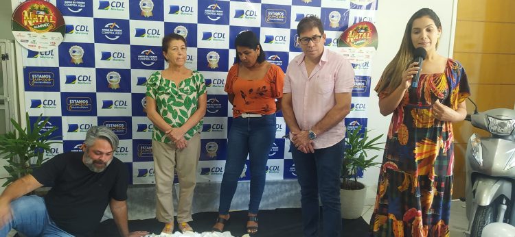 CDL realiza o sorteio de duas Honda Biz