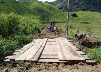 Inúmeros serviços foram realizados na zona rural de Mantena nesta semana; CONFIRA
