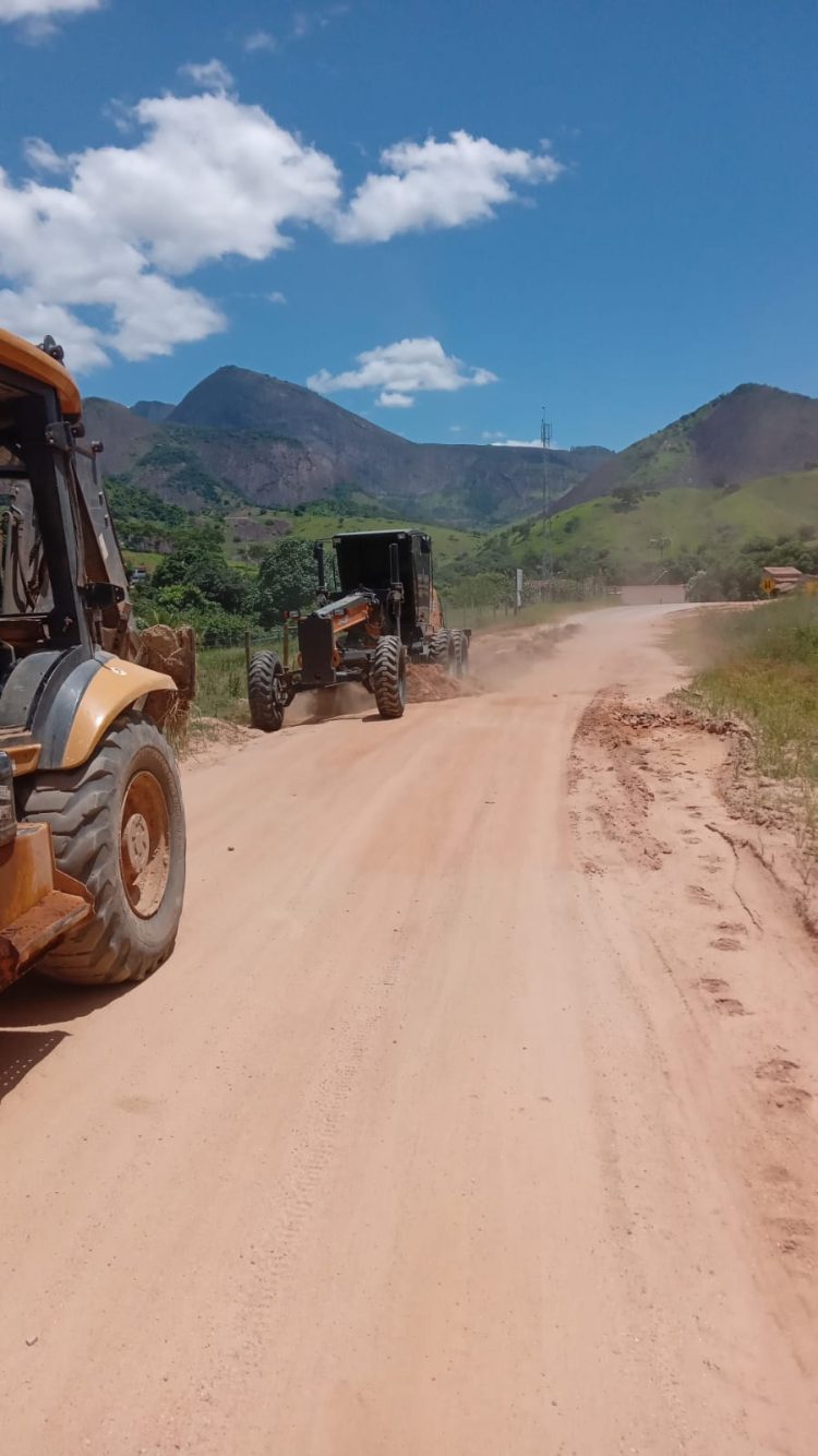 Prefeitura de Mantena realiza patrolamento em estradas vicinais da Zona Rural