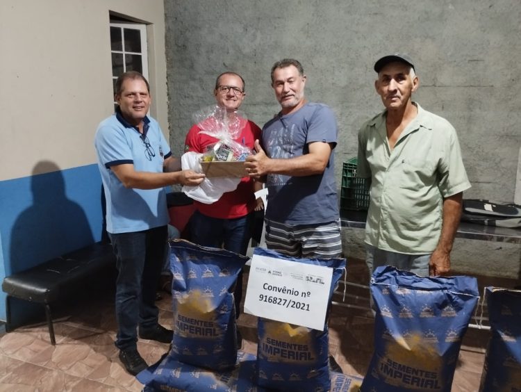 Secretaria de Agricultura realiza reunião com agricultores da Agricultura Familiar
