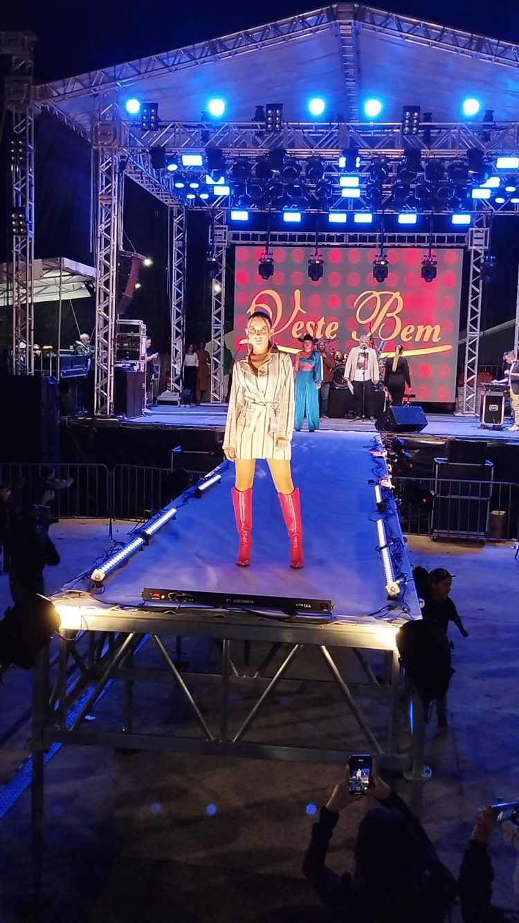 FESTA DO CHAPÉU: O PRIMEIRO DIA DE FESTA FOI UM SUCESSO; CONFIRA