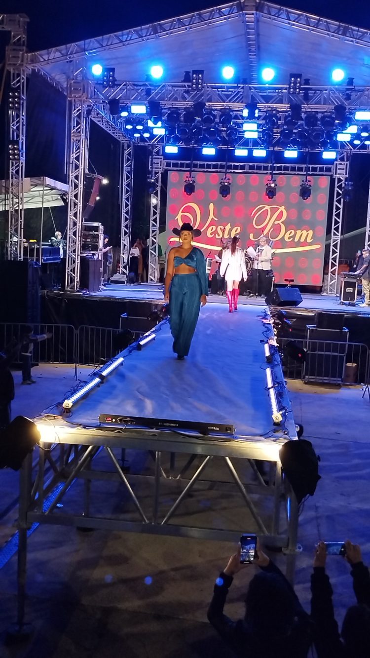 FESTA DO CHAPÉU: O PRIMEIRO DIA DE FESTA FOI UM SUCESSO; CONFIRA
