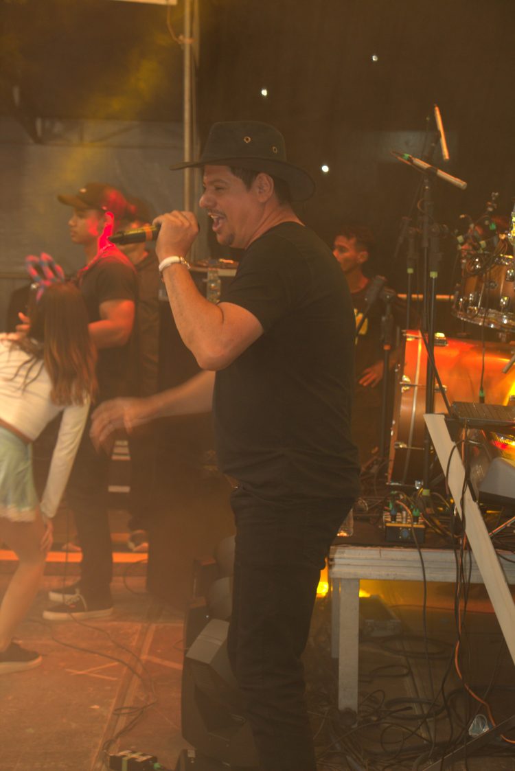 ‘Uma noite épica’: Trio Alto Astral, Juliana e Bonde do Forró e Don e Juan fazem história na Festa do Chapéu, levando uma multidão à Praça de Recreação Edite Trindade de Souza Coelho